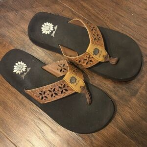Yellow Box Black and Brown Floral Sandals